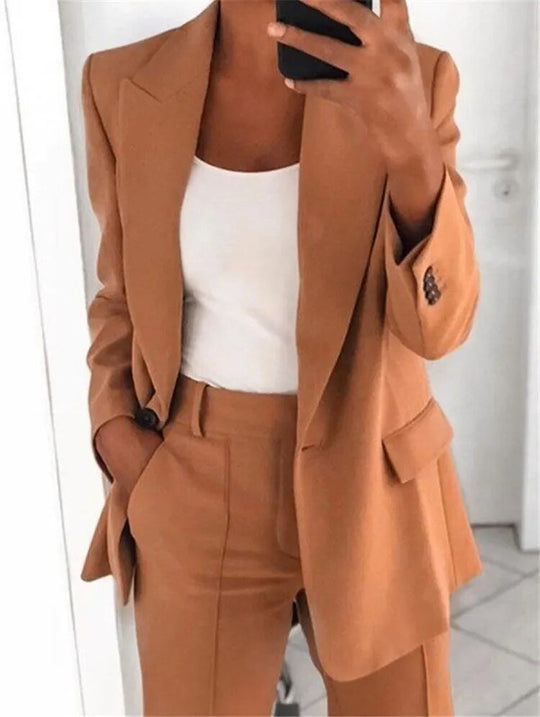 Slim Fit Blazer and Pants Set for Women