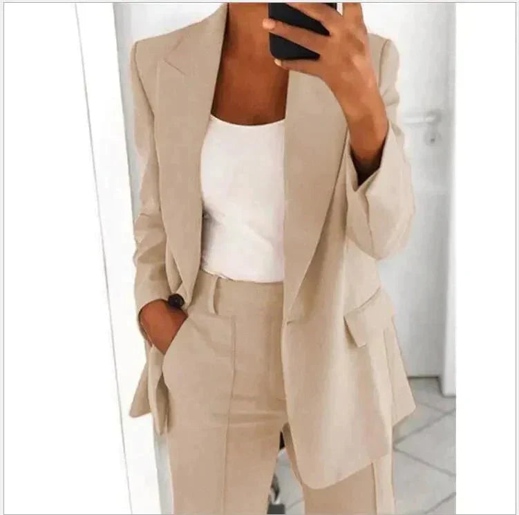 Slim Fit Blazer and Pants Set for Women